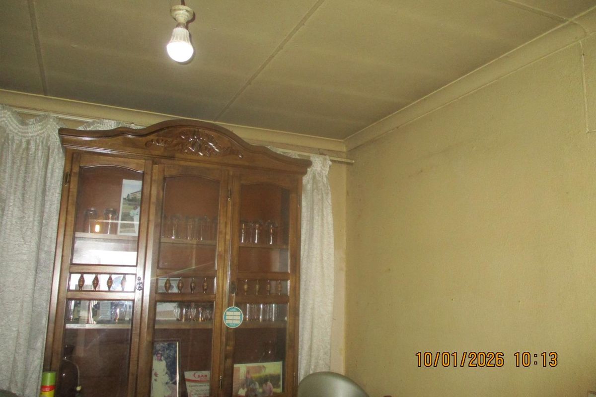 House For Sale in Hospital View, Tembisa - Photo 3