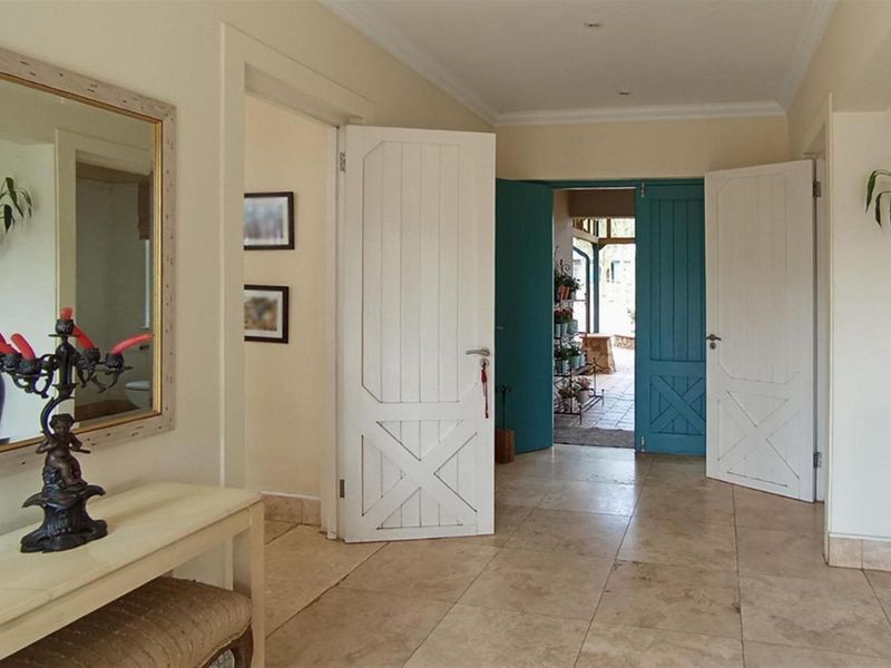 Exquisite Country Home For Sale in Midrand, Bridle Park Country Estate - Photo 4