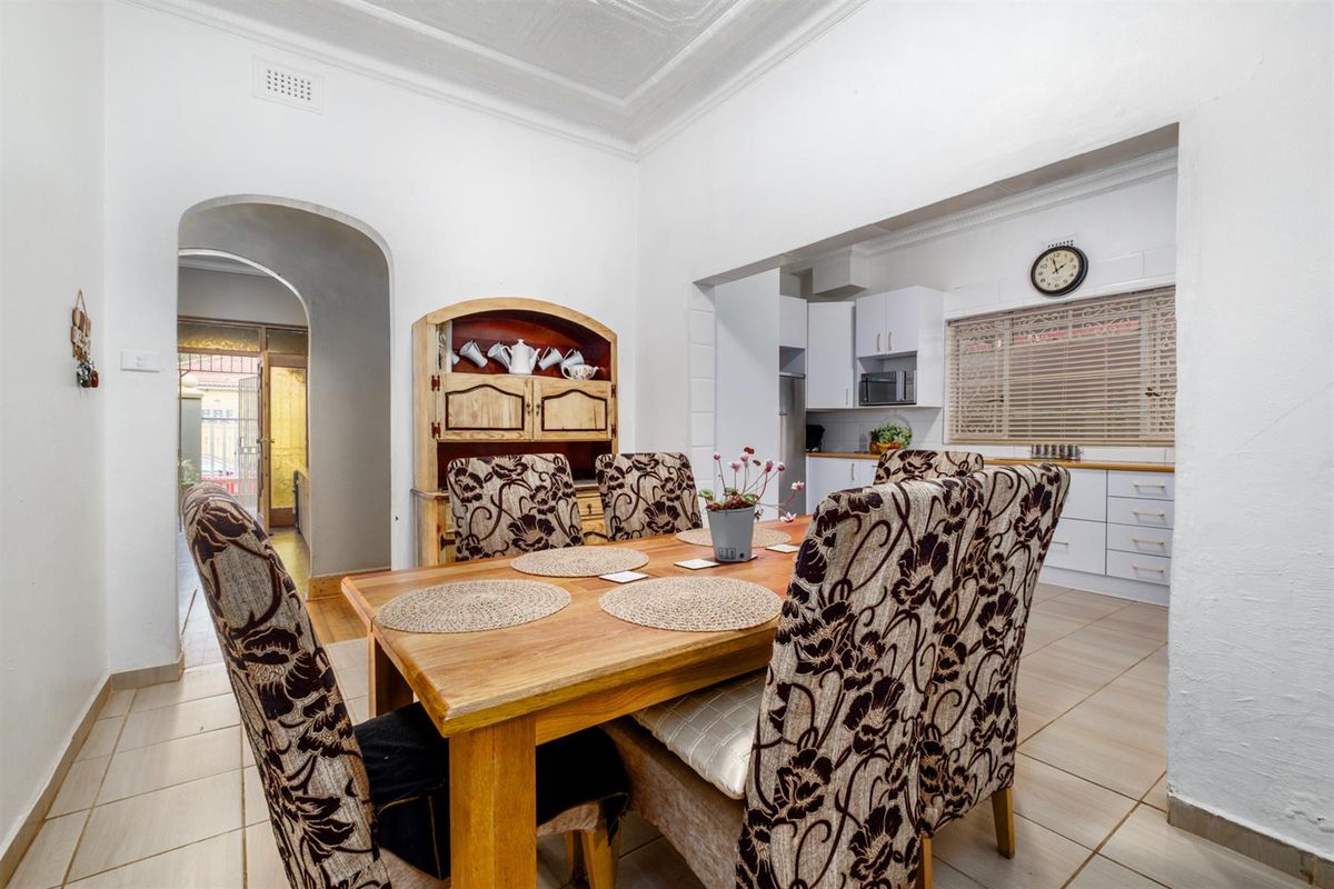 House For Sale in Johannesburg - Photo 5