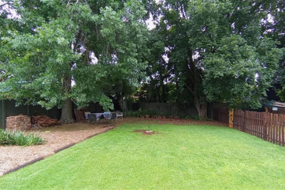 Family Home For Sale in Doringkloof, Centurion - Photo 4