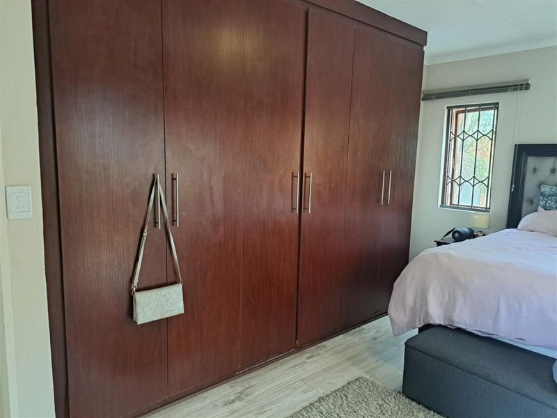 Townhouse For Sale in Willowbrook, Roodepoort - Photo 7