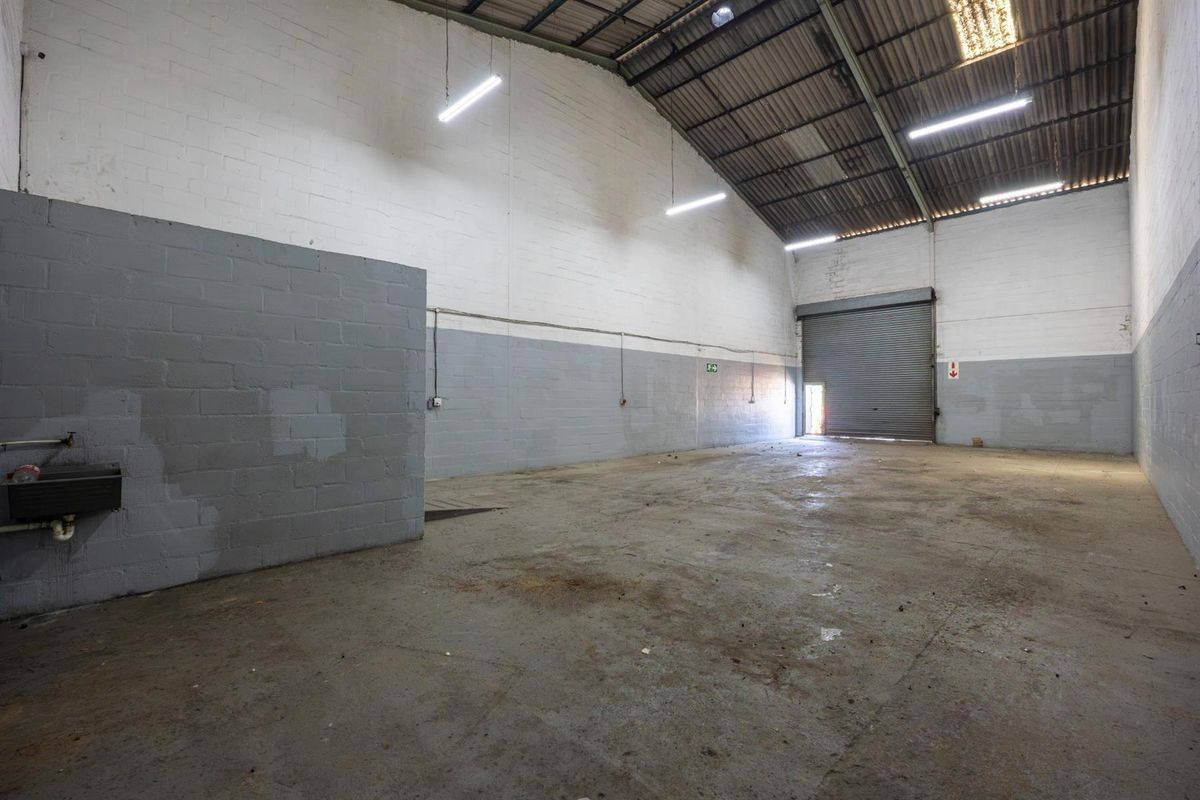185 m2 Warehouse To Let in Charleston Hill, Paarl - Photo 5