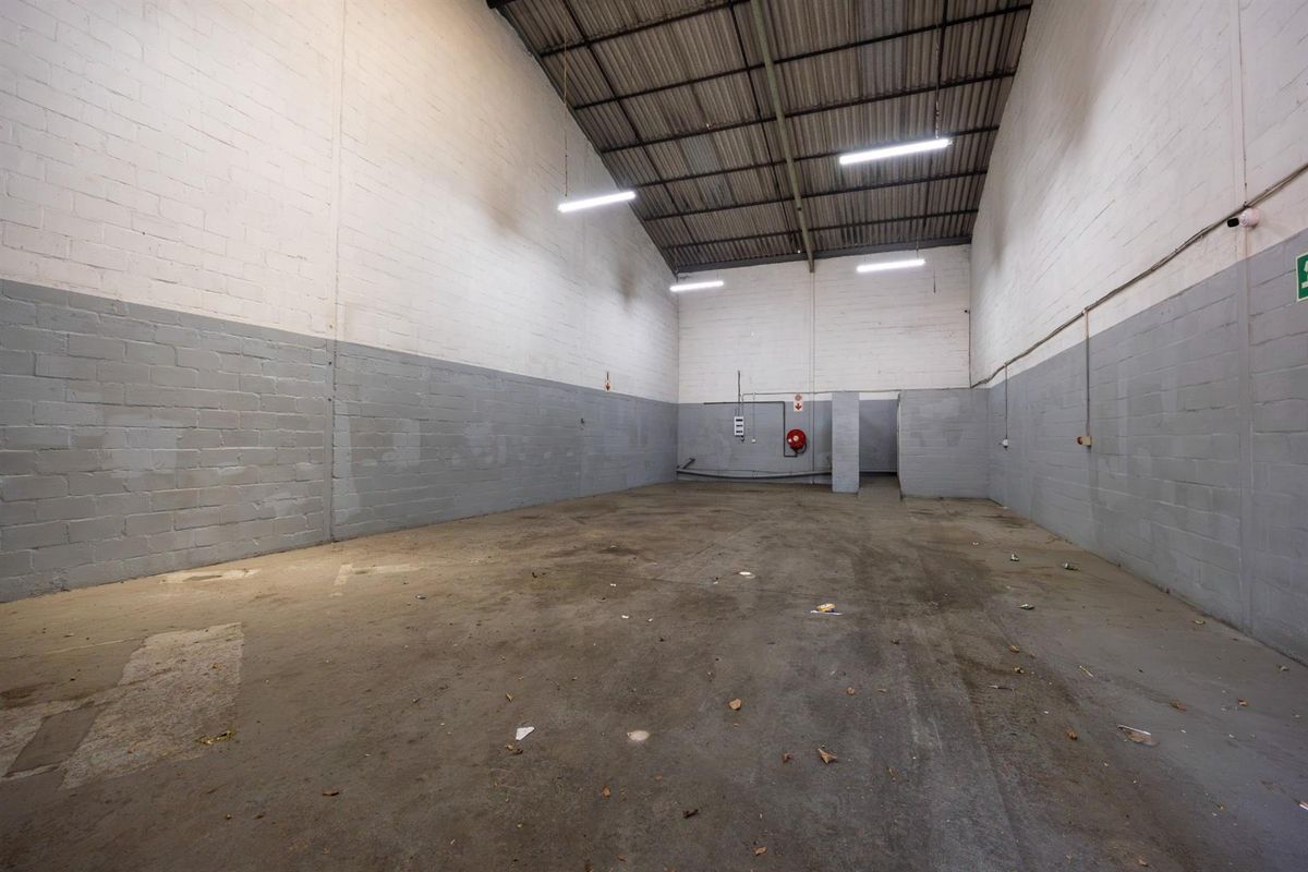 185 m2 Warehouse To Let in Charleston Hill, Paarl - Photo 3