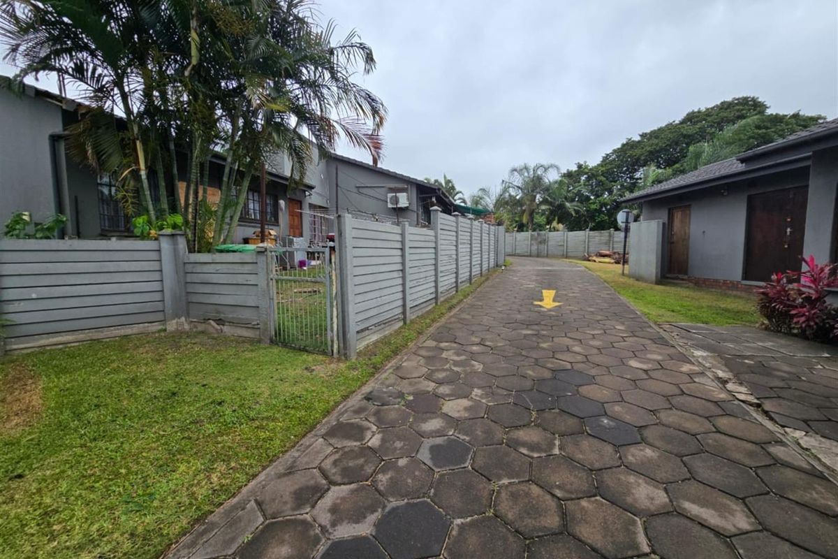 Complex For Sale in Arboretum, Richards Bay, KwaZulu Natal - Photo 2