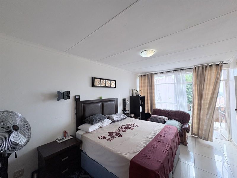 Apartment For Sale in Florida Hills, Roodepoort - Photo 9