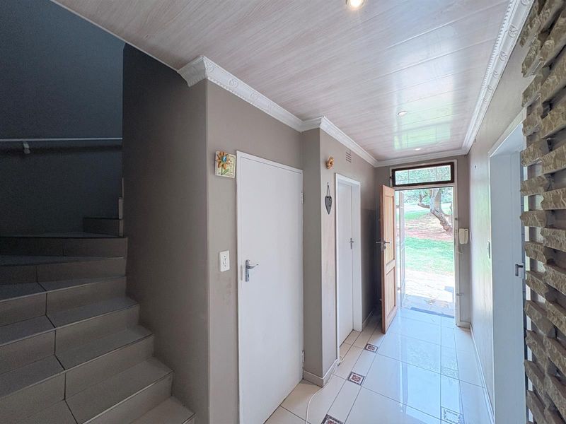 Apartment For Sale in Florida Hills, Roodepoort - Photo 8