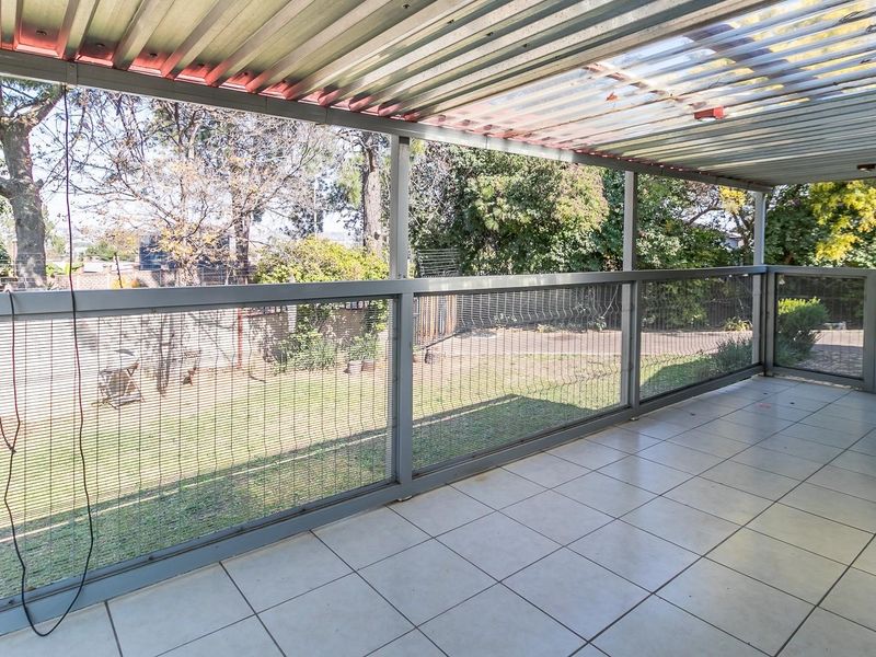 3 Bedroom 2 Bathroom House For Sale | Vorna Valley, Midrand - Photo 8