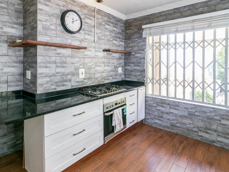 3 Bedroom 2 Bathroom House For Sale | Vorna Valley, Midrand - Photo 2