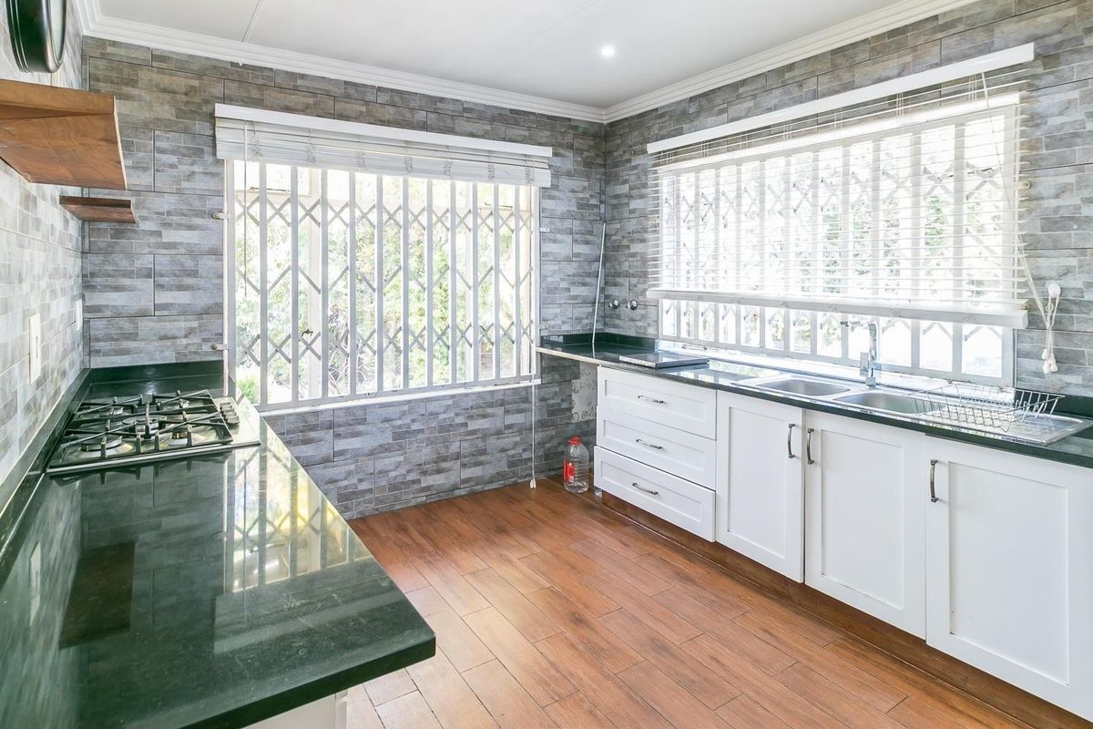 3 Bedroom 2 Bathroom House For Sale | Vorna Valley, Midrand - Photo 3