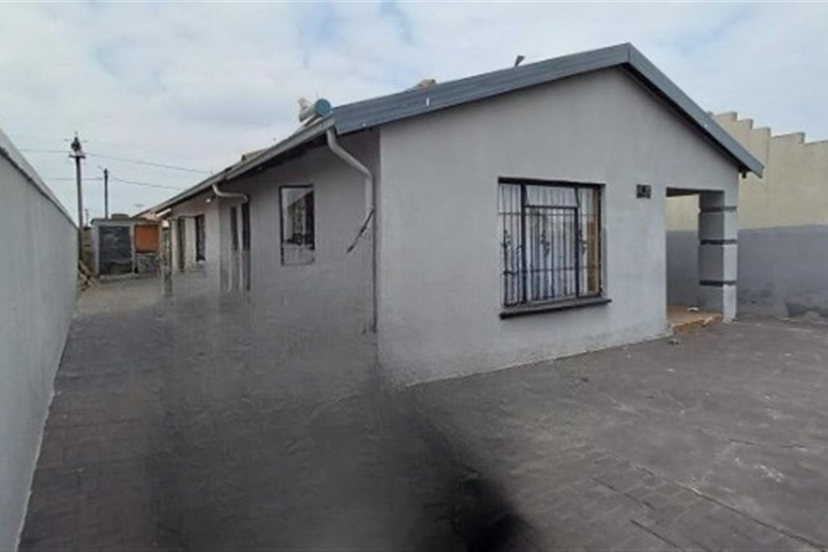 House For Sale in Ennerdale, Johannesburg - Photo 3