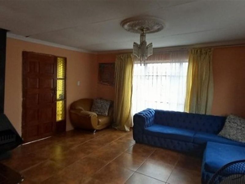 House For Sale in Ennerdale, Johannesburg - Photo 4