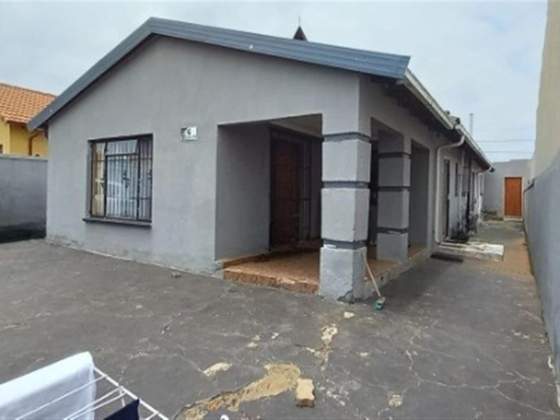House For Sale in Ennerdale, Johannesburg - Photo 2