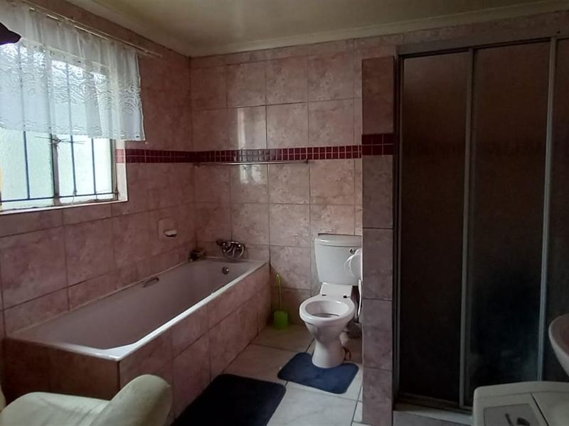 House For Sale in Ennerdale, Johannesburg - Photo 9