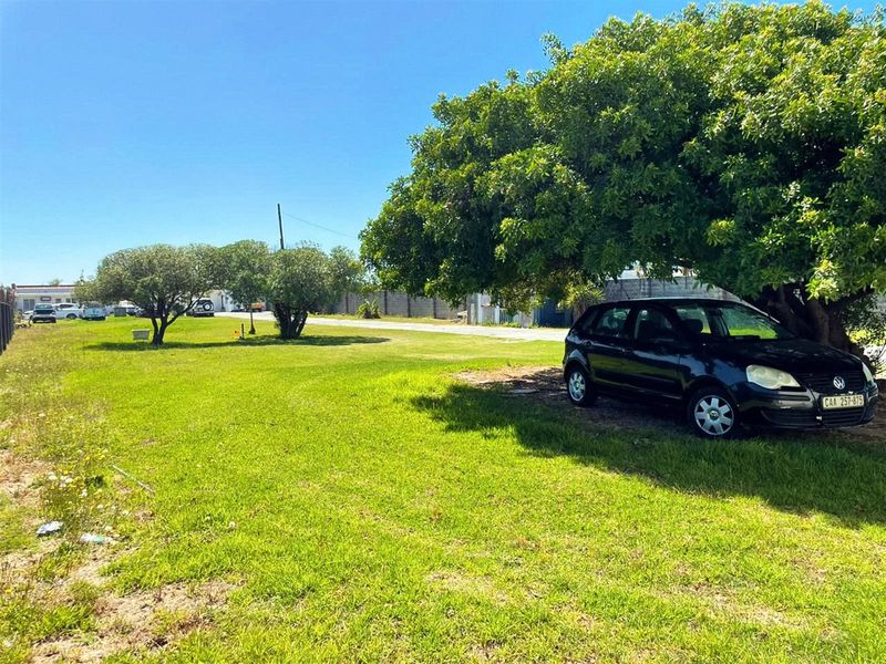 High-Yield Investment Property | 9 Income-Generating Units on 4 000m2 in Schaapkraal - Photo 2