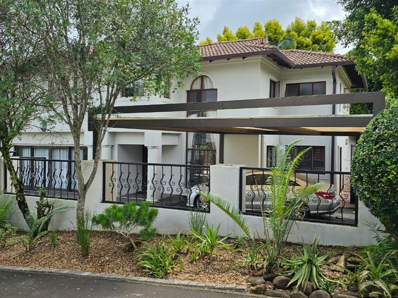 Statement Double Storey Residence with Guest Suite ,Flatlet and Courtyard Jacuzzi - Photo 2