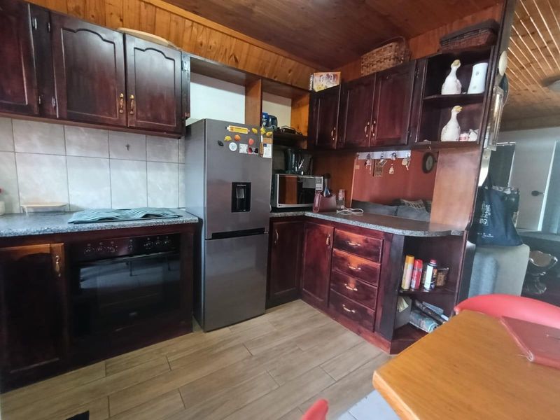 Townhouse For Sale in Veld En Vlei, Richards Bay, KwaZulu Natal - Photo 6