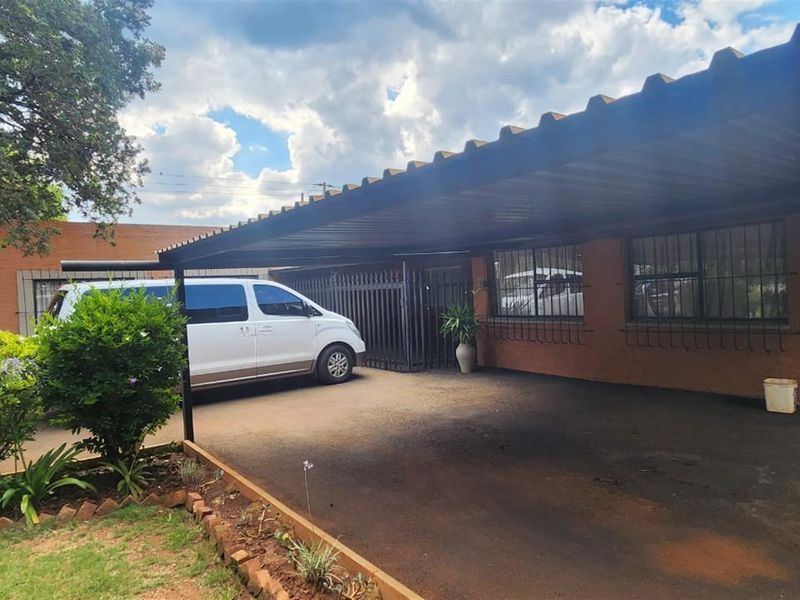 Great Value Withok Estate, Smallholdings for sale - Photo 2