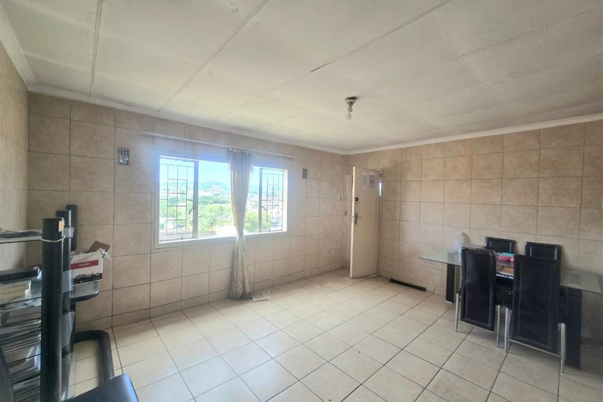 Apartment For Sale in Newlands West, Durban, KwaZulu Natal - Photo 2