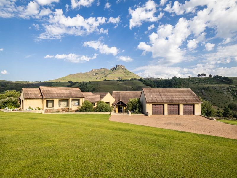 Bespoke 4-Bedroom Country Home in secure estate in Underberg - Photo 3
