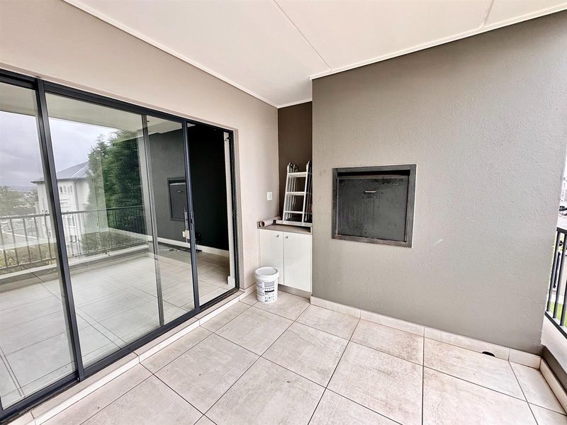 Apartment For Sale in The Polofields, Waterfall, Midrand - Photo 9