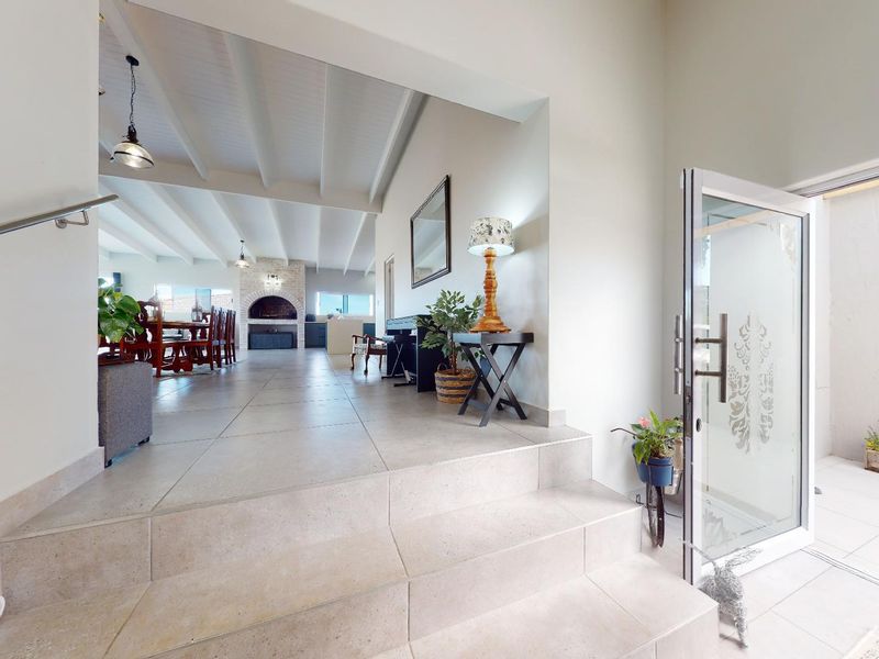 Views, luxury family home - Myburgh Park - Photo 4