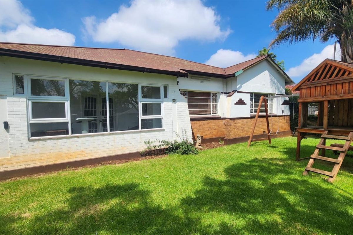 House For Sale in Brenthurst, Brakpan - Photo 3