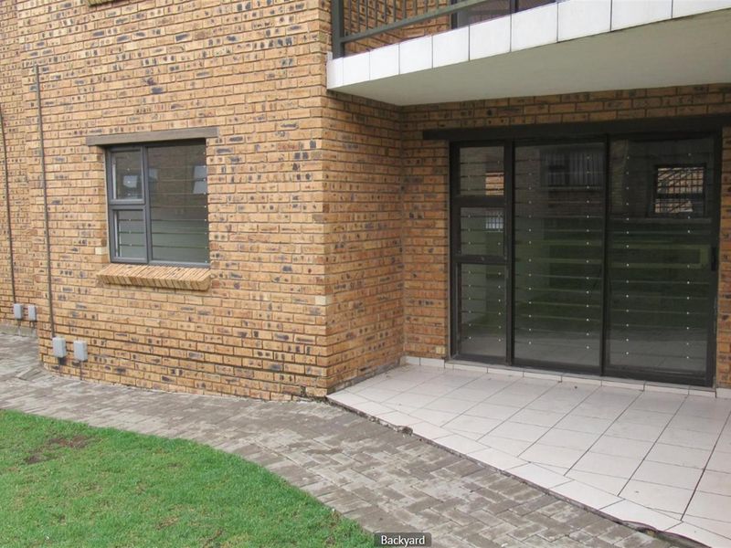 Apartment For Sale in Witfield, Boksburg - Photo 6