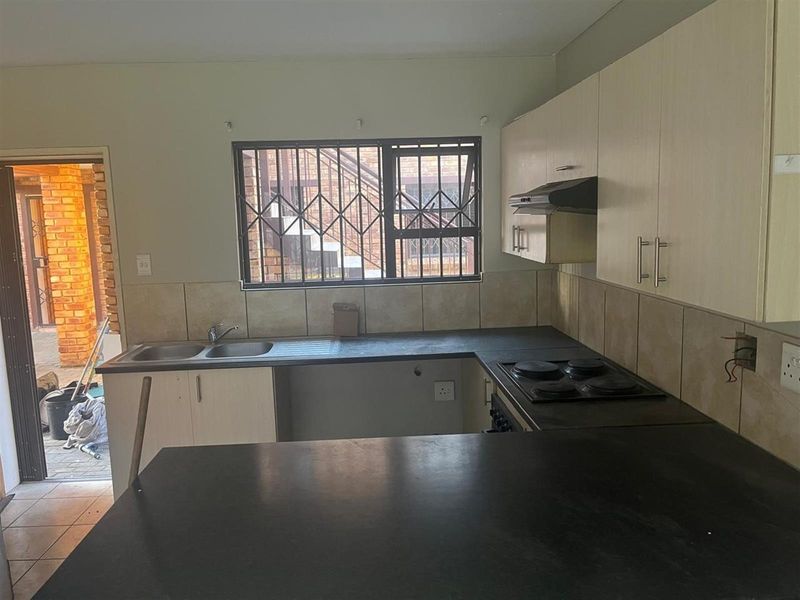 Apartment For Sale in Witfield, Boksburg - Photo 3