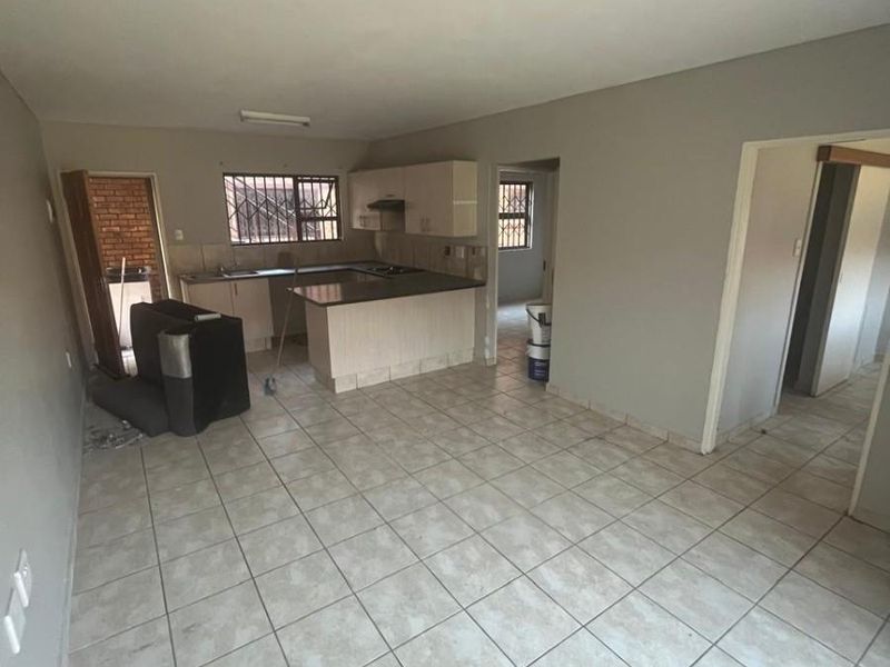 Apartment For Sale in Witfield, Boksburg - Photo 5