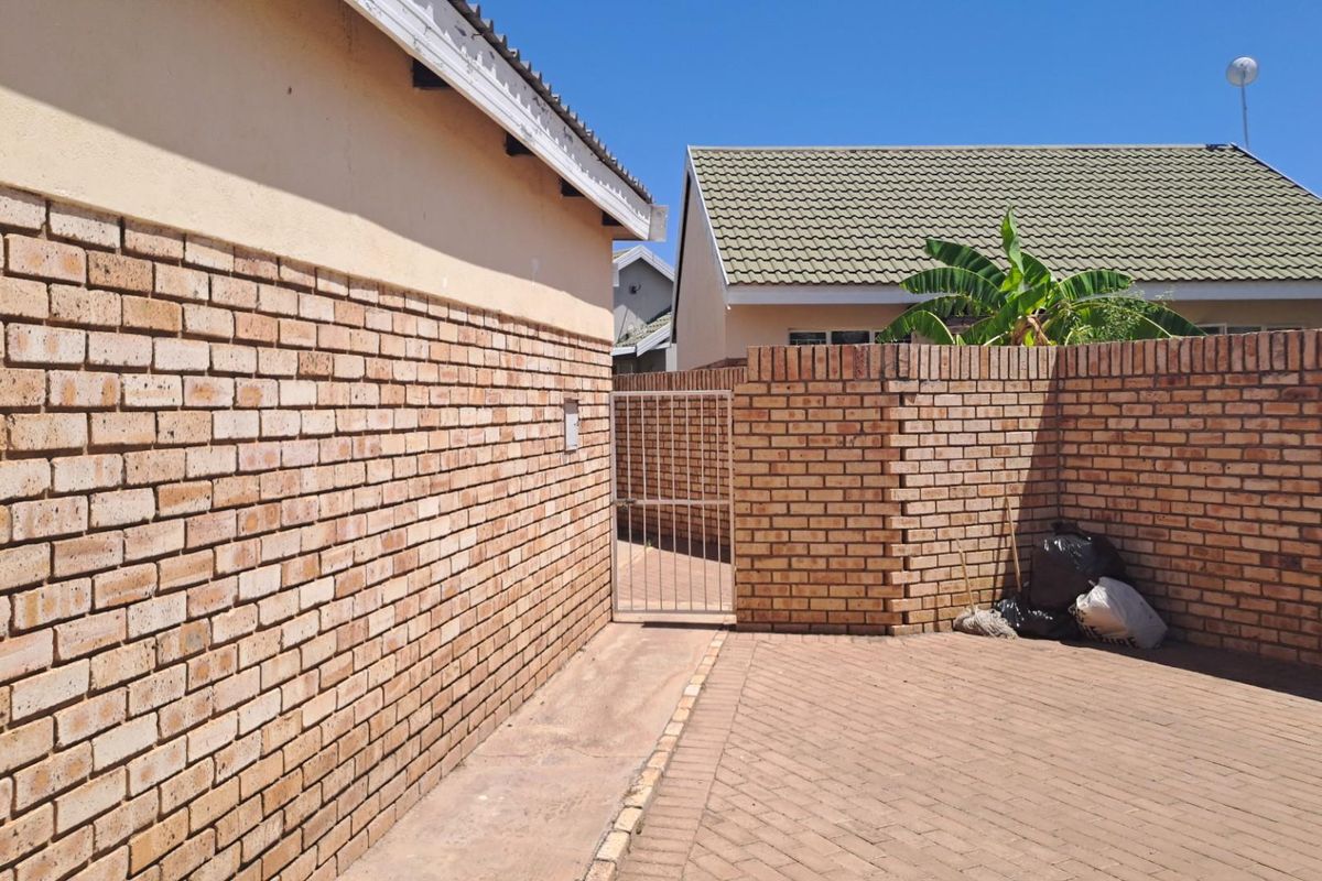 Roylize garens - Photo 5