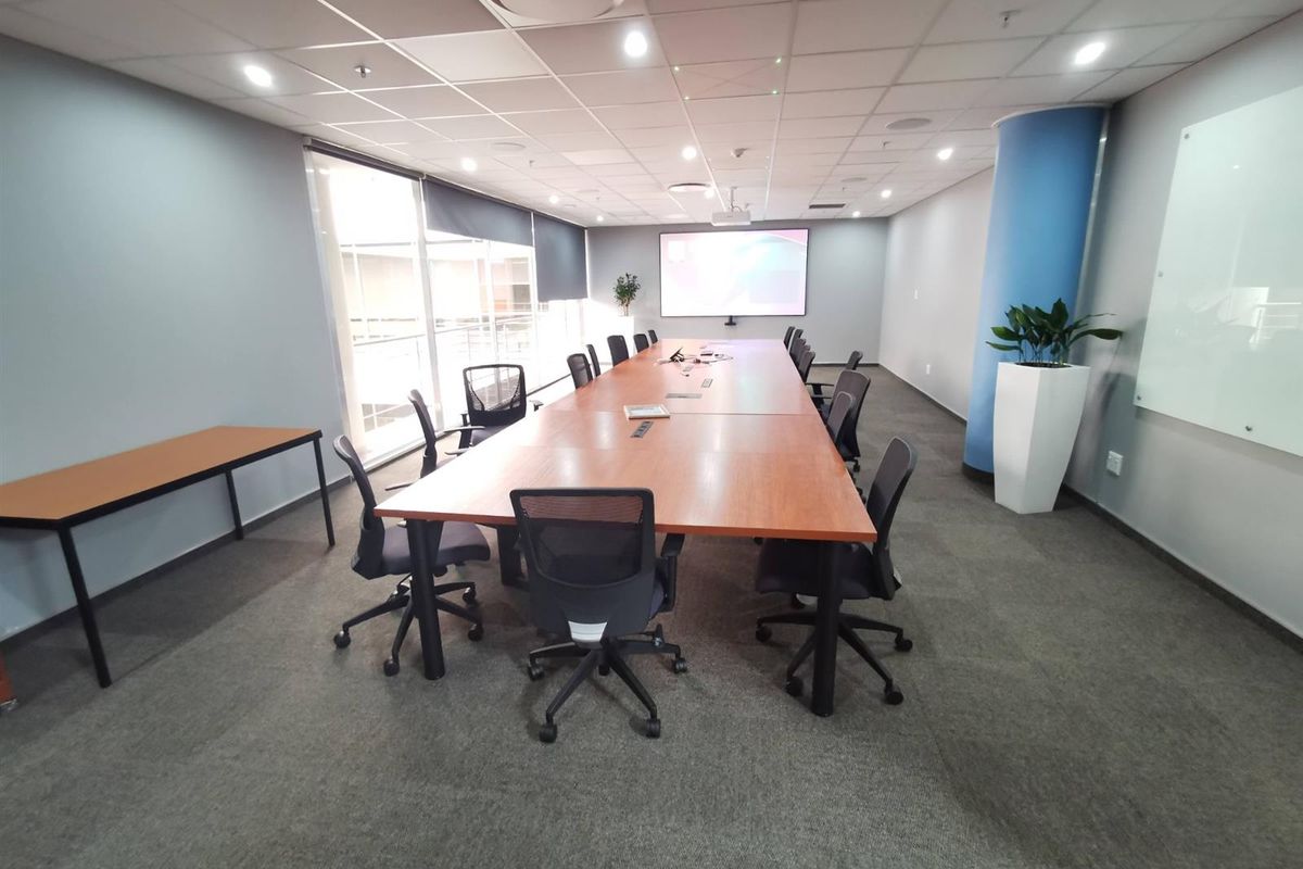 Large Commercial Property For Sale in Parktown, Johannesburg - Photo 5