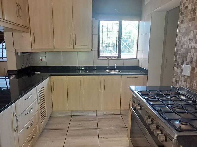 Income Earning Potential Home For Sale in Glen Hills, Durban North, KwaZulu Natal - Photo 9