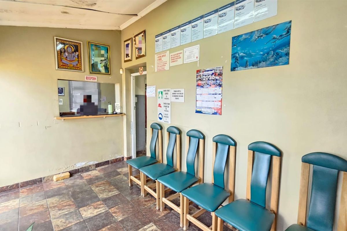 Business Ready Premises with Workshop Infrastructure in Central Pietermaritzburg - Photo 4