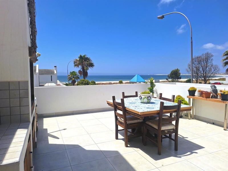 Expansive Permanent Sea Views - A steal at the price! - Photo 2