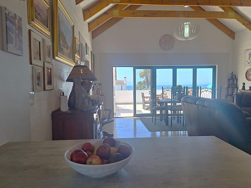 Expansive Permanent Sea Views - A steal at the price! - Photo 6