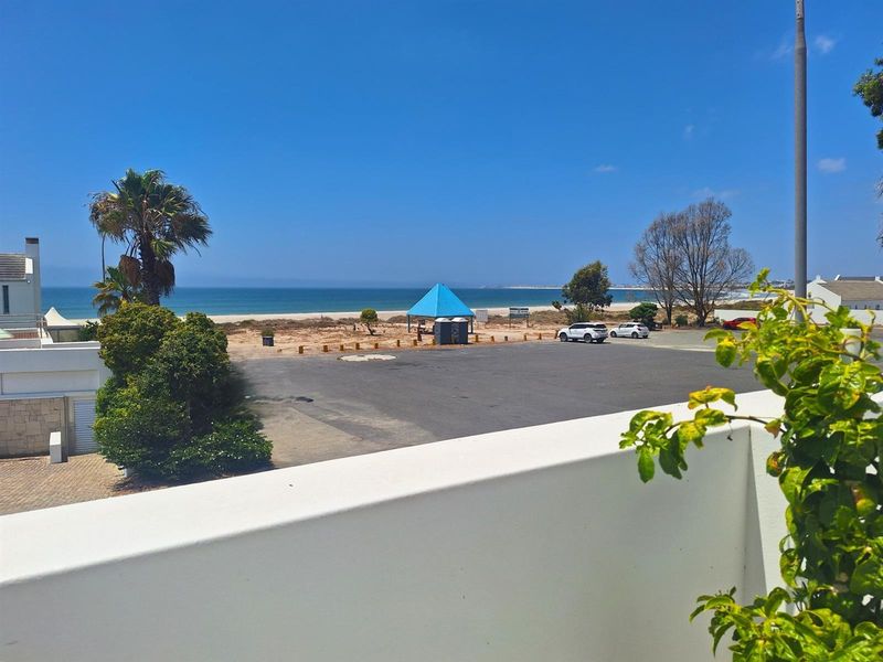 Expansive Permanent Sea Views - A steal at the price! - Photo 4