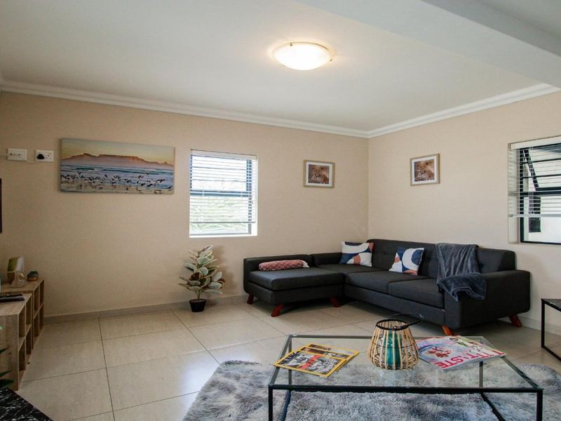 Modern Double-Storey Home with Patio and Built-in Braai - Yzerfontein - Photo 3
