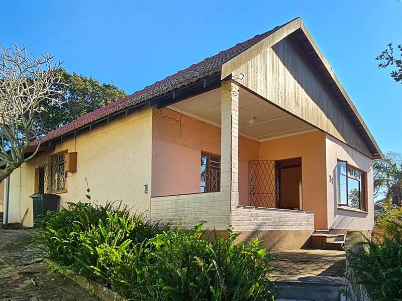 House with SEA VIEWS For Sale in Margate, KwaZulu Natal - Photo 6