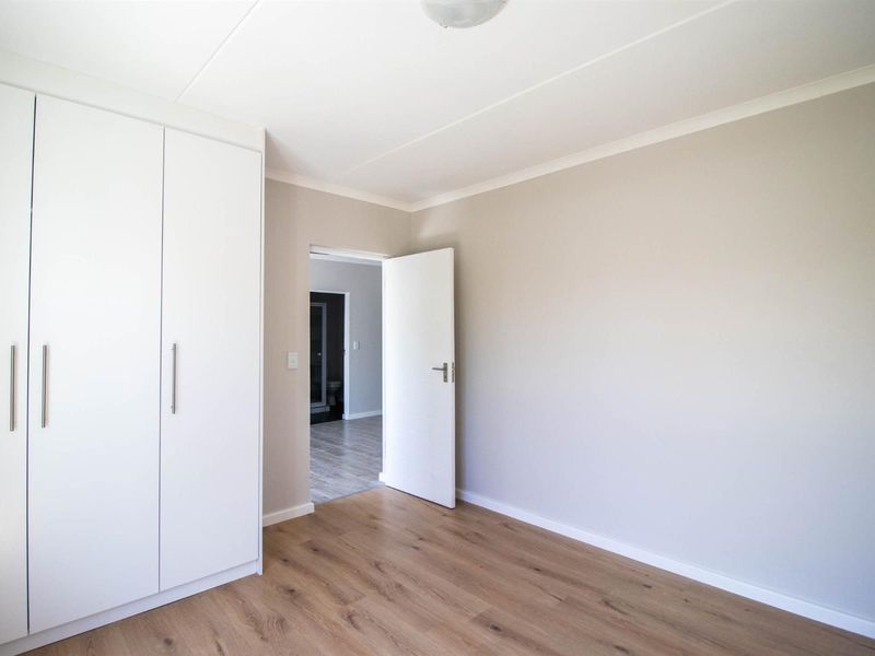 Modern 2-Bedroom Apartment to Rent - Fish Eagle, Table View - Photo 9