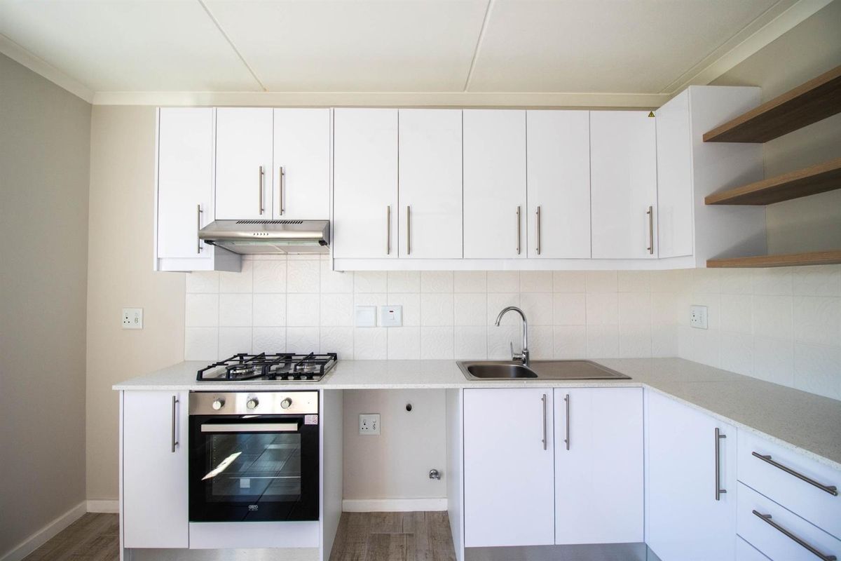 Modern 2-Bedroom Apartment to Rent - Fish Eagle, Table View - Photo 3