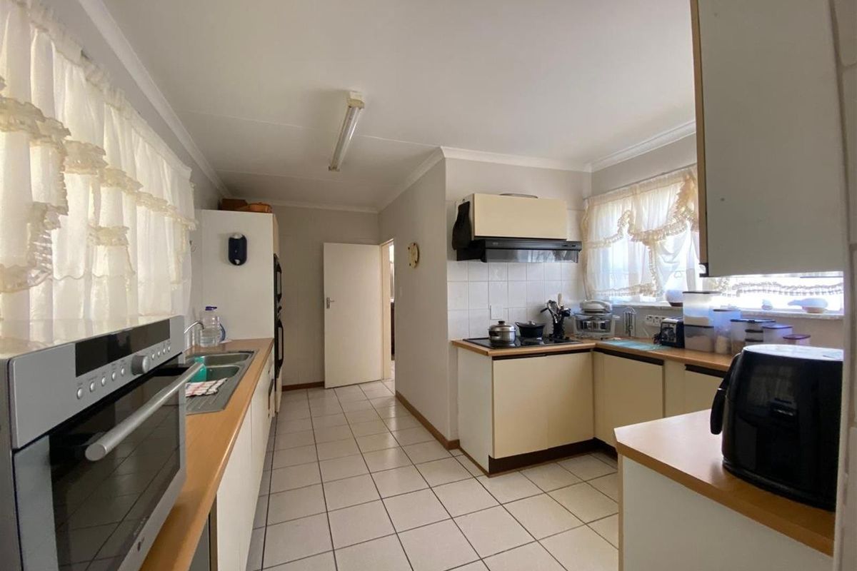 House For Sale in Sasolburg Central, Sasolburg - Photo 3