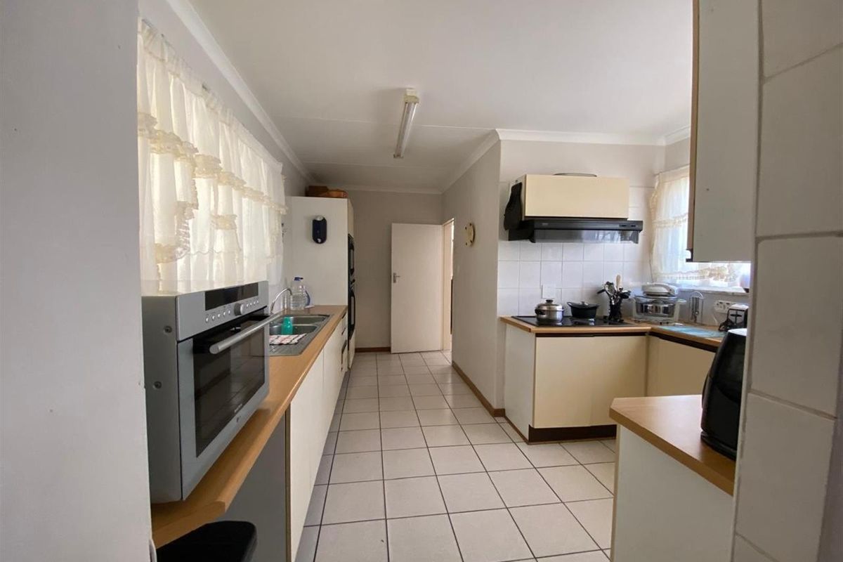 House For Sale in Sasolburg Central, Sasolburg - Photo 4