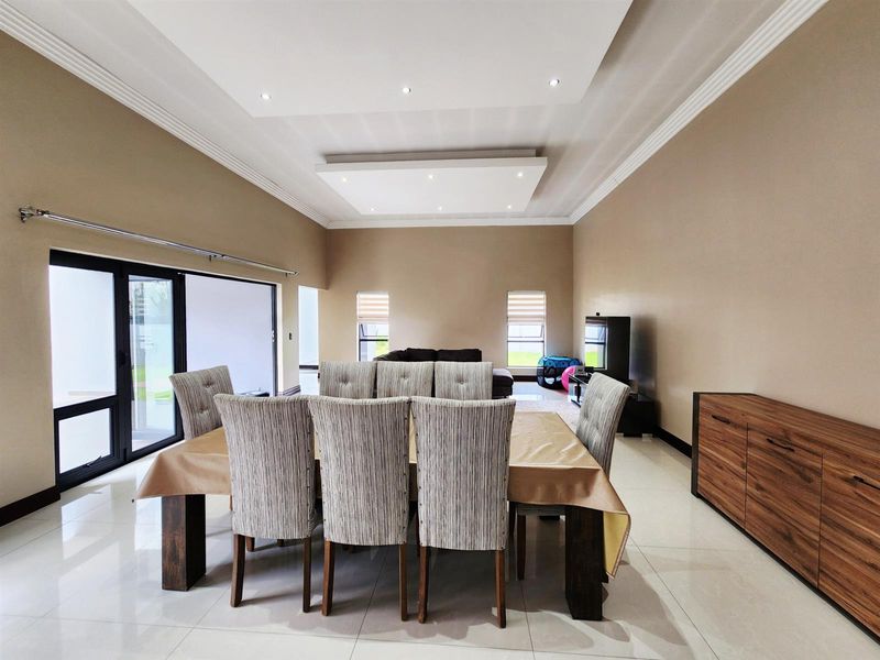 Modern 4 Bedroom 3 Bathroom House with Domestic Room for sale in Copperleaf Centurion - Photo 4