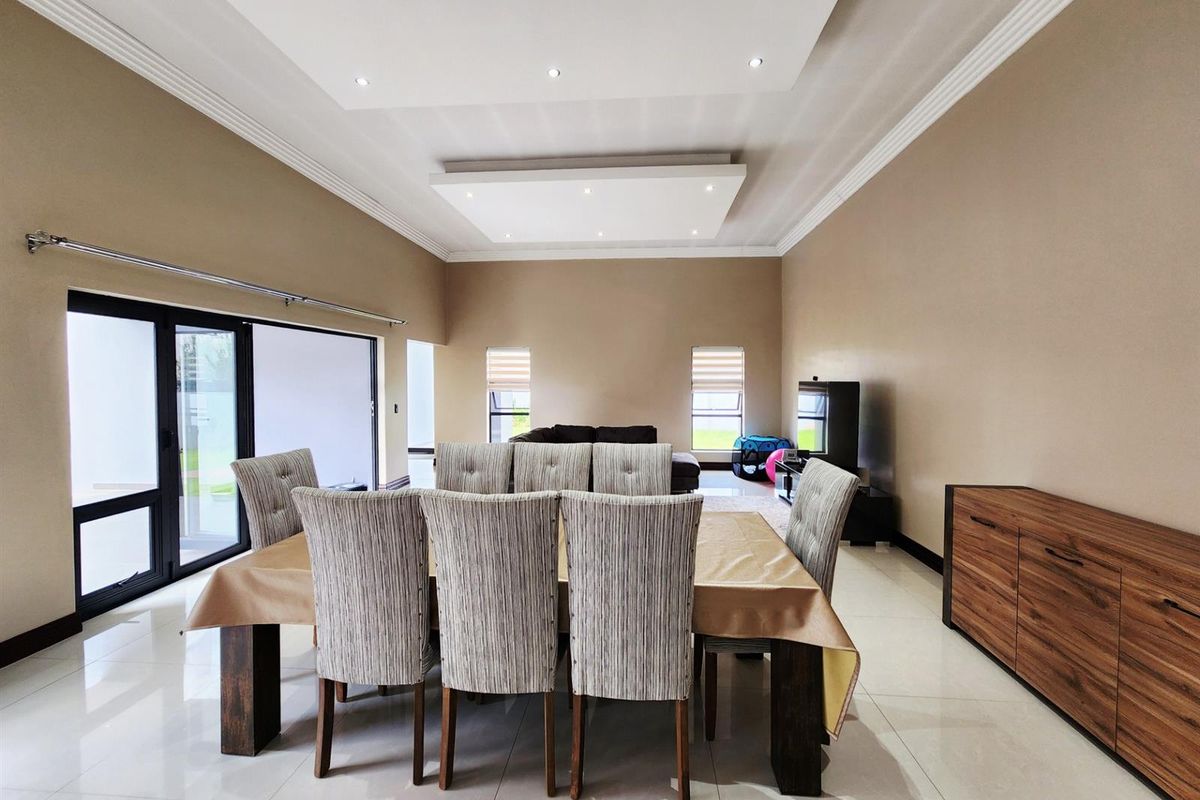 Modern 4 Bedroom 3 Bathroom House with Domestic Room for sale in Copperleaf Centurion - Photo 4