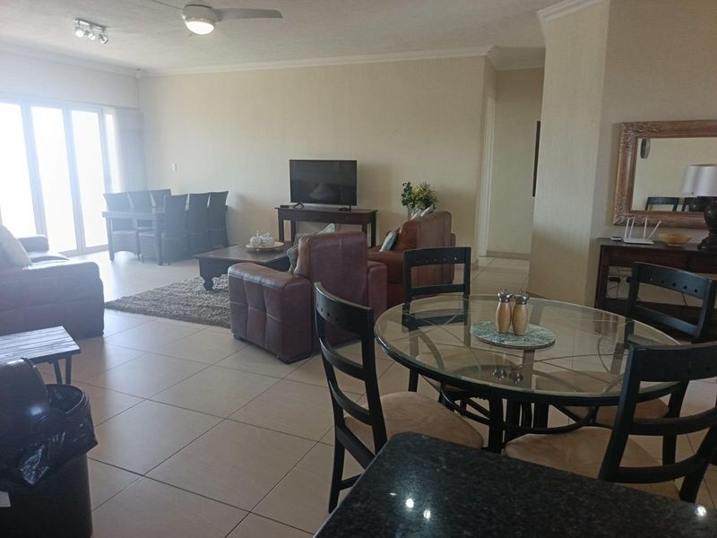 MAJESTIC 3 BEDROOM PENTHOUSE WITH BREATHTAKING SEA VIEWS - Photo 9
