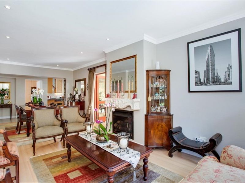 Beautiful 4 bed, secure Cluster home for sale in Bryanston. - Photo 9