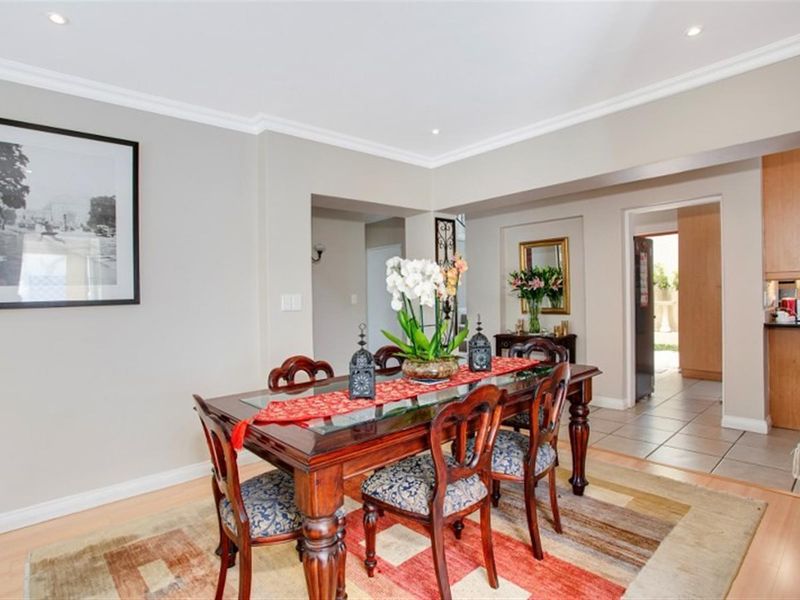 Beautiful 4 bed, secure Cluster home for sale in Bryanston. - Photo 7