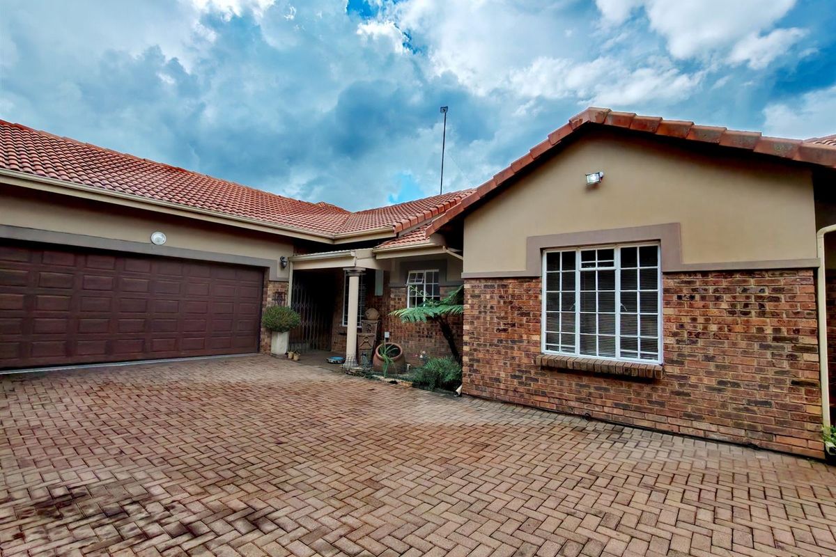3 Bedroom house in Kanonkop - Photo 4