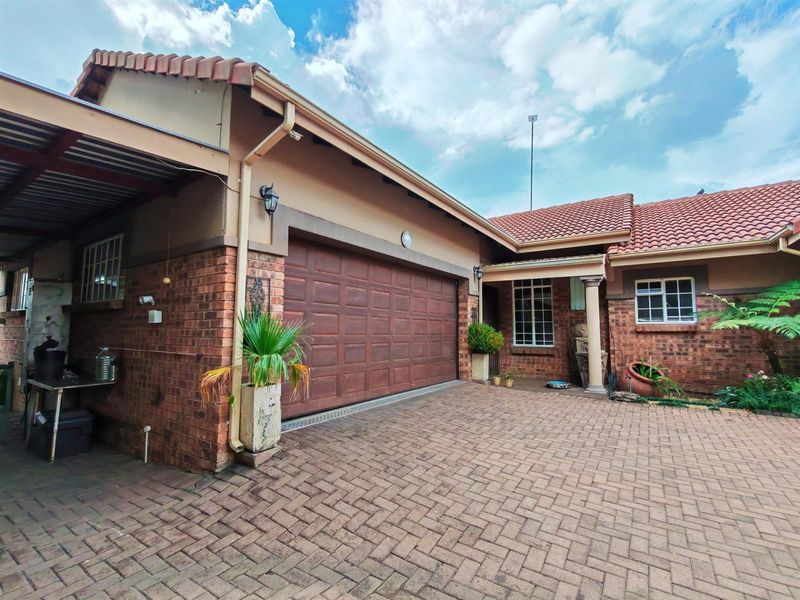 3 Bedroom house in Kanonkop - Photo 9