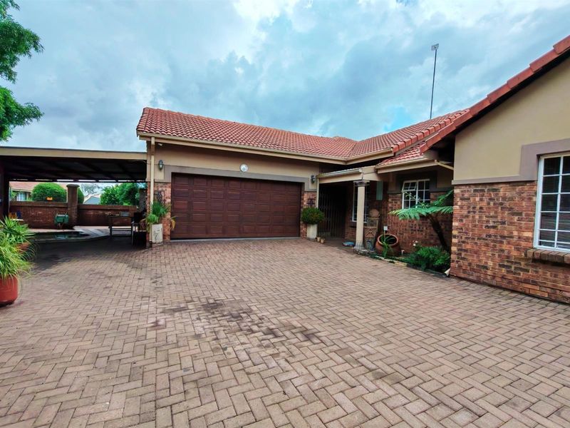 3 Bedroom house in Kanonkop - Photo 10